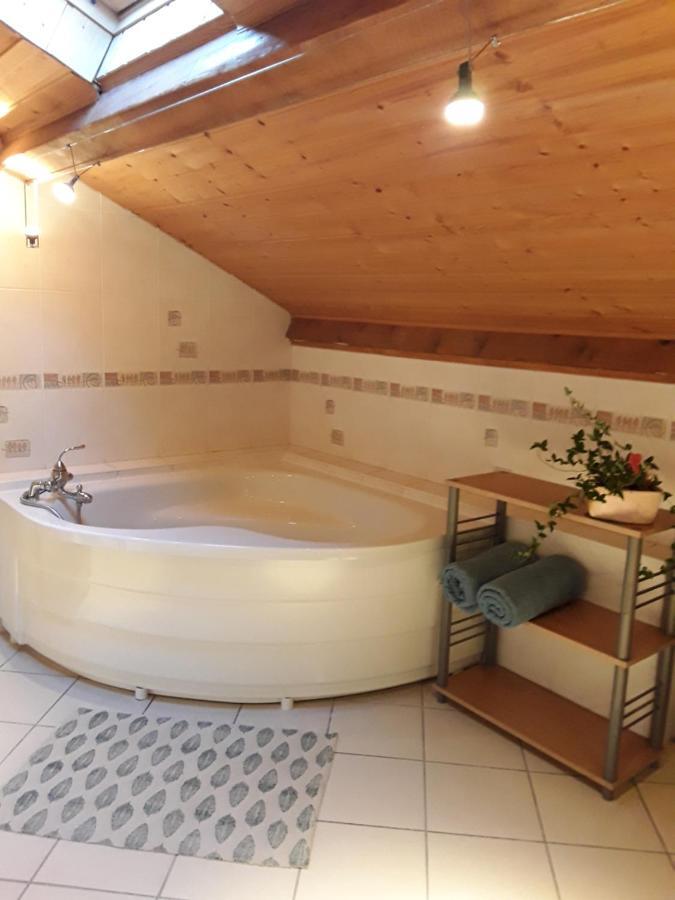 Les Hirondelles Chambres D'Hotes Serres  Kültér fotó